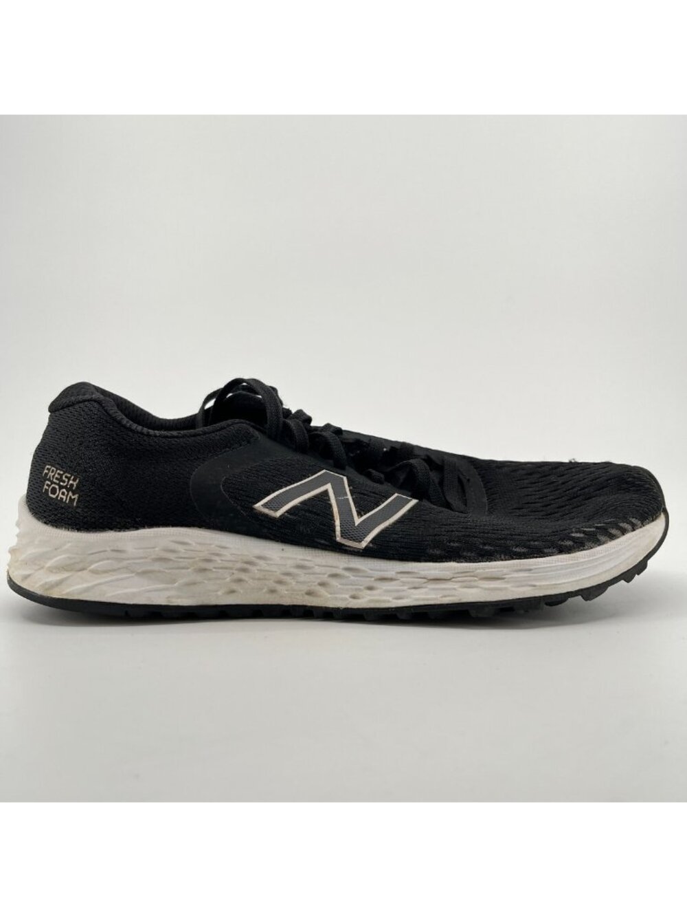 New Balance Fresh Foam Arishi v2 Womens Size 7.5 Black Running Shoes Sneakers